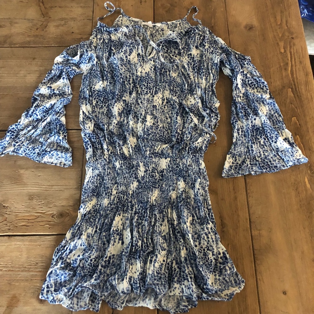 Olivaceous cold shoulder dress